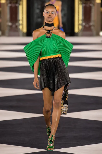 Look 56